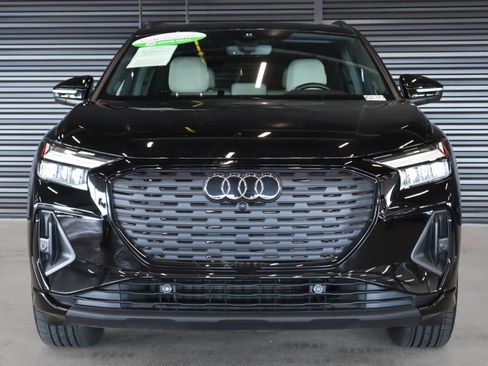 Used 2024 Audi Q4 e-tron Premium Plus AWD/4WD image 14