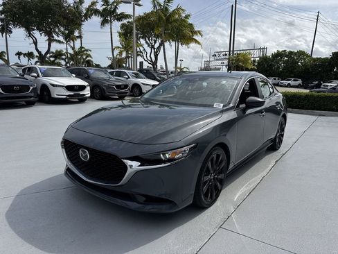 Used 2023 MAZDA MAZDA3 s FWD image 9