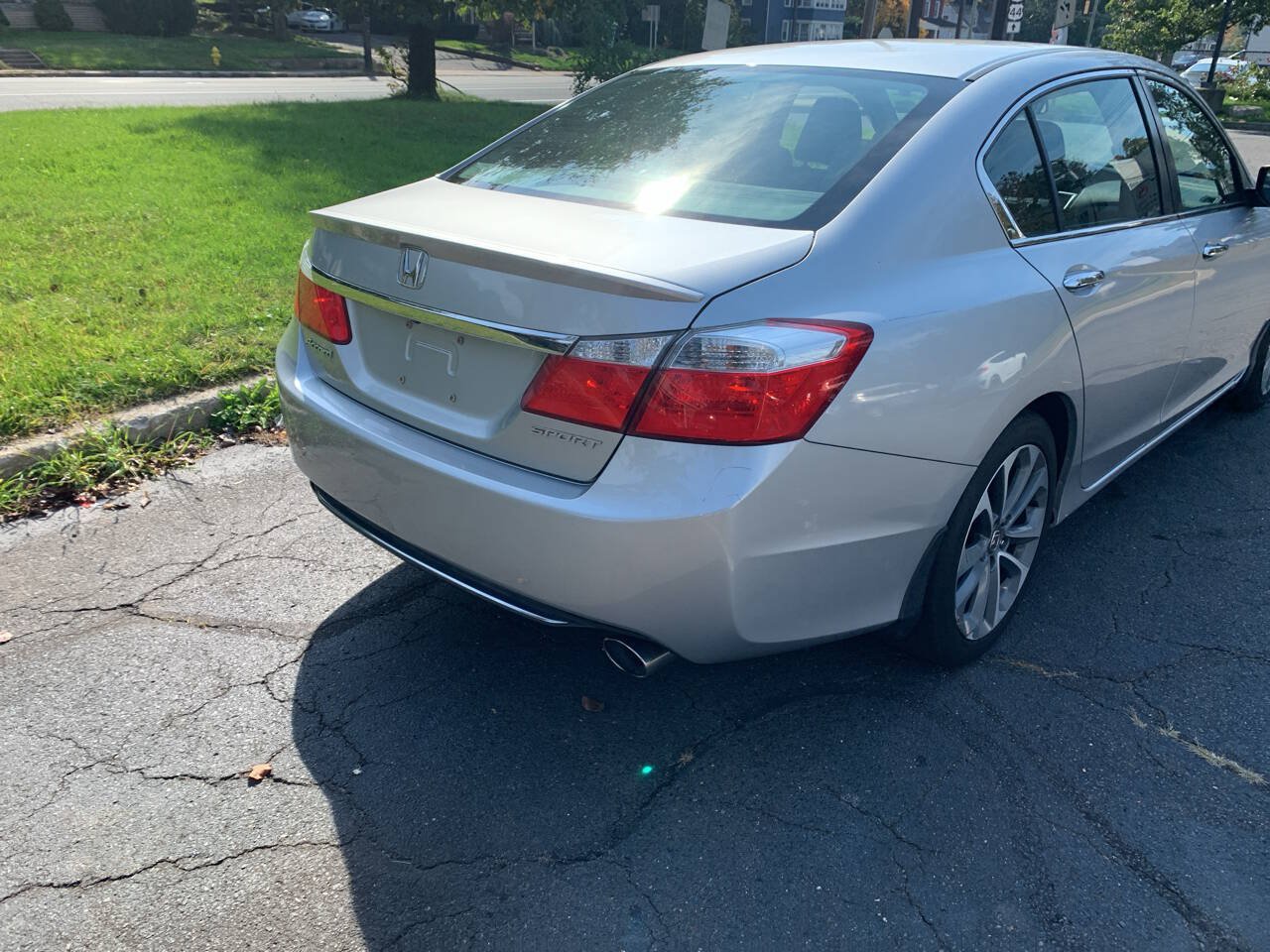 Used 2015 Honda Accord Sport image 9
