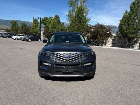 Certified 2023 Ford Explorer Platinum w/ Technology Package AWD/4WD image 16