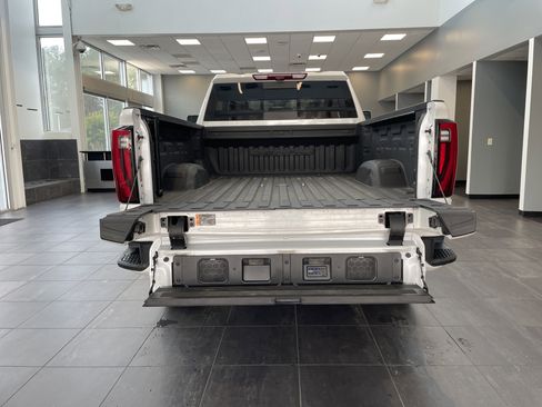 Used 2024 GMC Sierra 2500 Denali Ultimate AWD/4WD image 40