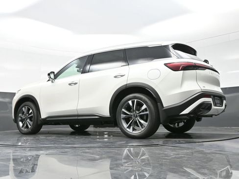 Used 2025 INFINITI QX60 Luxe w/ Vision Package image 34