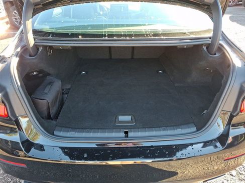 Used 2023 BMW 530e xDrive image 31