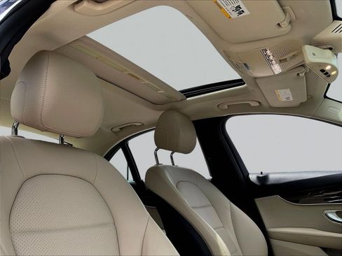 Used 2019 Mercedes-Benz C 300 Sedan image 29