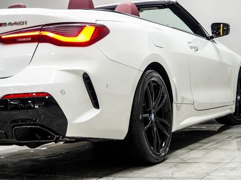 Used 2024 BMW M440i Convertible w/ Premium Package RWD image 18