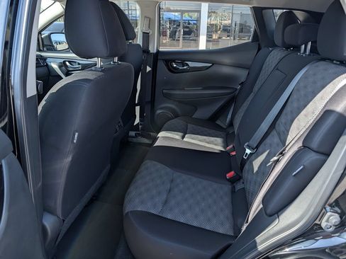 Used 2022 Nissan Rogue Sport SV FWD image 28