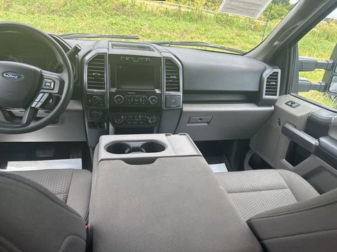 Used 2019 Ford F150 XLT w/ Max Trailer Tow Package image 24