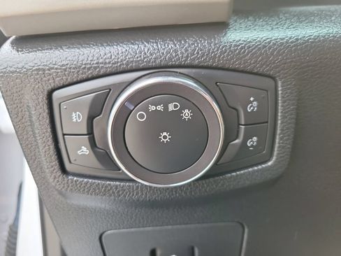 Used 2016 Ford F150 Lariat w/ Equipment Group 502A Luxury AWD/4WD image 22