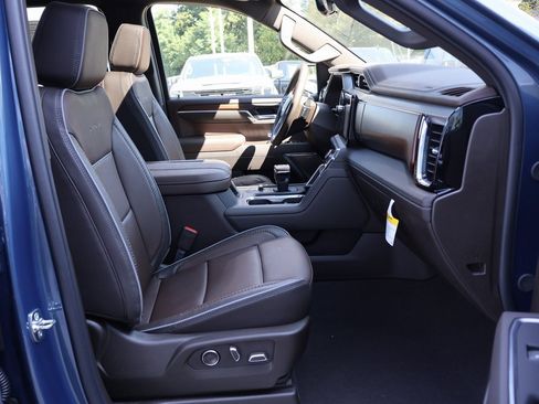 New 2026 GMC Sierra 1500 Denali w/ Denali Reserve Package image 44