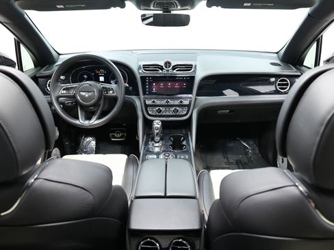 Used 2021 Bentley Bentayga w/ First Edition Specification AWD/4WD image 38