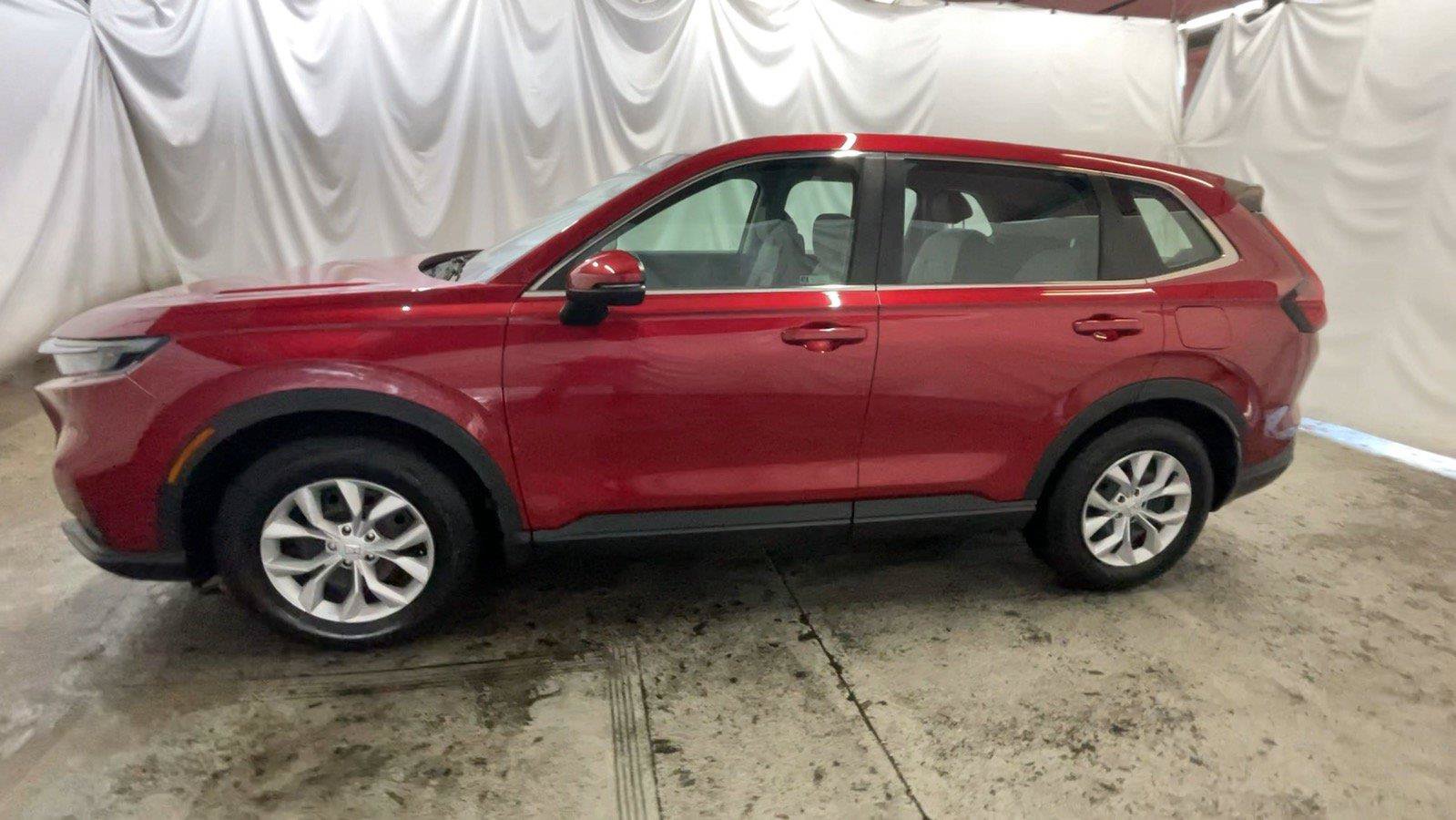 Used 2024 Honda CR-V LX image 16