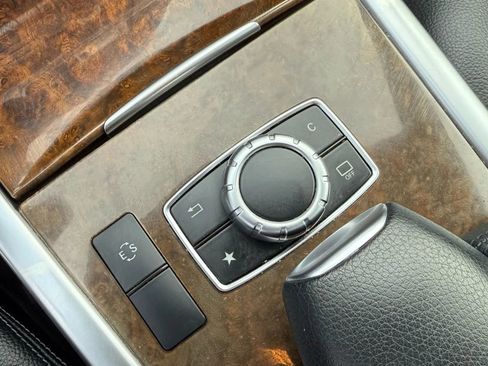 Used 2016 Mercedes-Benz E 350 4MATIC Wagon w/ Premium Package image 27