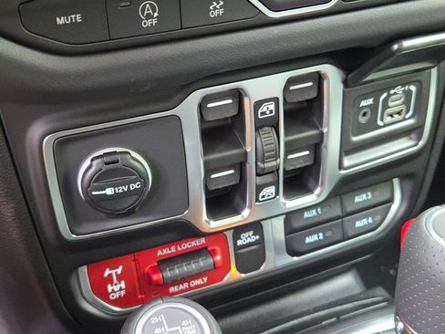 New 2026 Jeep Gladiator Mojave AWD/4WD image 26
