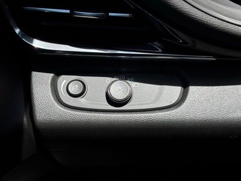 New 2026 Buick Envista Sport Touring FWD image 22