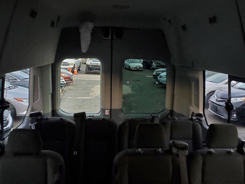 Used 2019 Ford Transit 350 XLT image 23