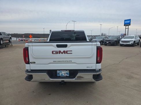 Used 2022 GMC Sierra 1500 SLT w/ SLT Convenience Package image 6