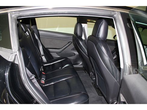 Used 2018 Tesla Model 3 Long Range image 21