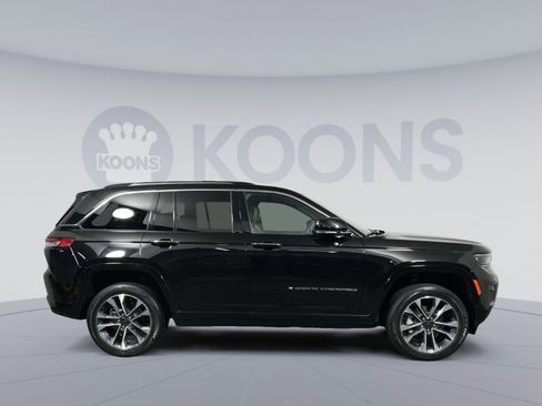 Used 2022 Jeep Grand Cherokee Overland w/ Luxury Tech Group IV image 8