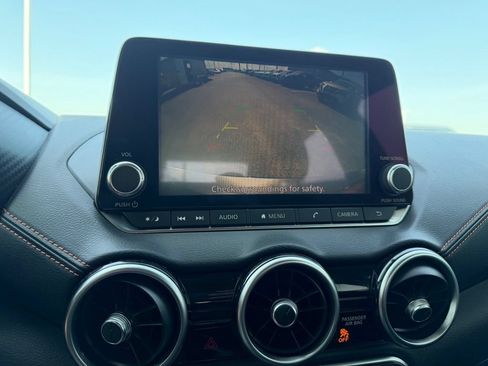 Used 2021 Nissan Sentra SR FWD image 3