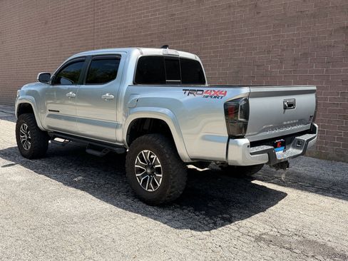 Used 2023 Toyota Tacoma TRD Sport w/ Technology Package AWD/4WD image 22
