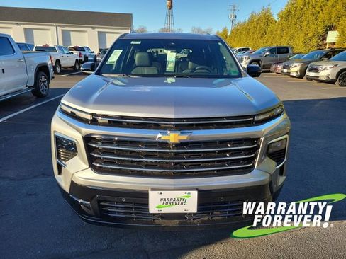 New 2026 Chevrolet Traverse High Country image 2