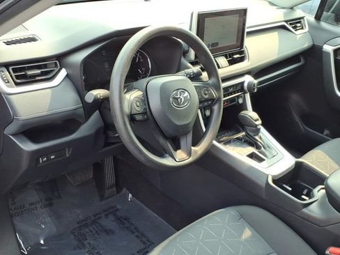Certified 2025 Toyota RAV4 XLE AWD/4WD image 18