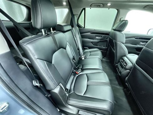 Certified 2023 Honda Pilot Touring image 34