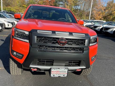 Certified 2025 Nissan Frontier PRO-4X image 8