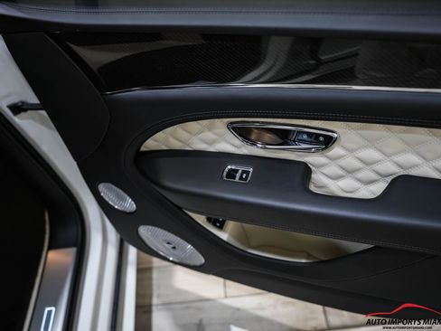 Used 2022 Bentley Bentayga Speed image 52