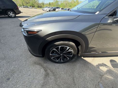 Used 2023 MAZDA CX-5 AWD 2.5 S w/ Premium Package image 10
