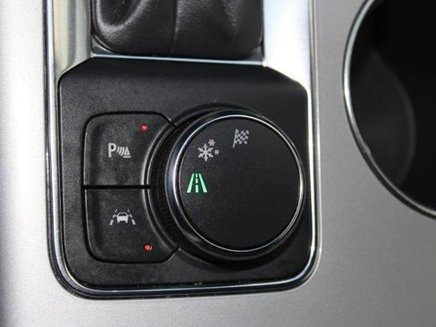 Used 2023 Chevrolet Blazer LT w/ Driver Confidence Package FWD image 35