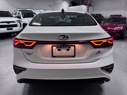 Used 2019 Kia Forte S FWD image 4