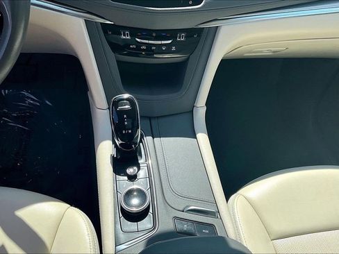 Certified 2023 Cadillac XT5 Premium Luxury image 15