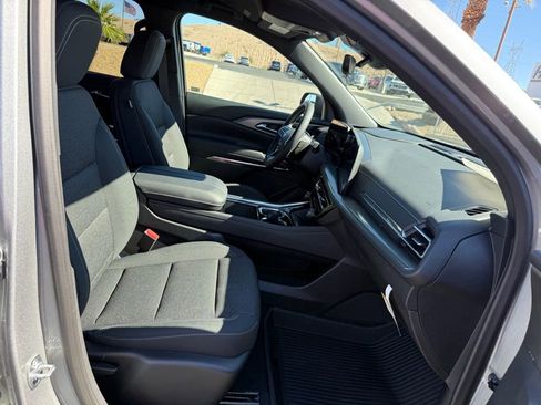 New 2026 Chevrolet Traverse LT w/ Driver Confidence Package image 12