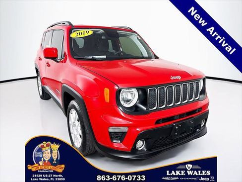 Certified 2019 Jeep Renegade Latitude FWD image 1