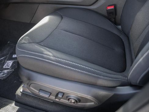 New 2025 Jeep Grand Cherokee Laredo X w/ Luxury Tech Group I image 34