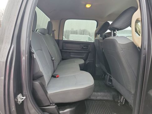 Used 2020 RAM 5500 Tradesman w/ Chrome Appearance Group image 13