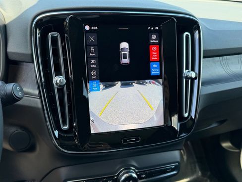 Certified 2023 Volvo XC40 Recharge Ultimate w/ Protection Package Premier AWD/4WD image 22