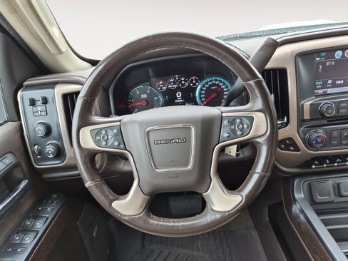 Used 2018 GMC Sierra 2500 Denali w/ Duramax Plus Package AWD/4WD image 13