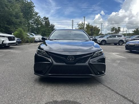 Used 2024 Toyota Camry SE FWD image 9