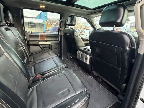Used 2015 Ford F150 Lariat w/ Equipment Group 502A Luxury AWD/4WD image 19