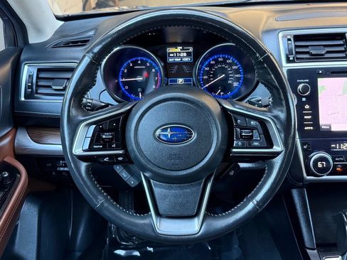Used 2018 Subaru Outback 3.6R Touring AWD/4WD image 29