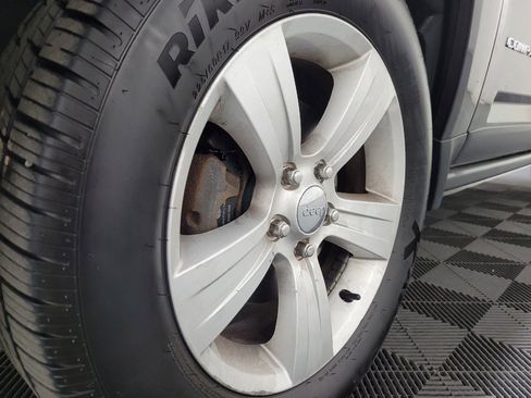 Used 2015 Jeep Compass Sport w/ Power Value Group FWD image 31