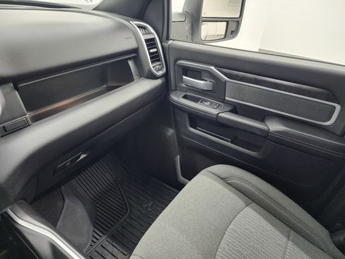 Used 2023 RAM 2500 Big Horn w/ Level 1 Equipment Group image 12