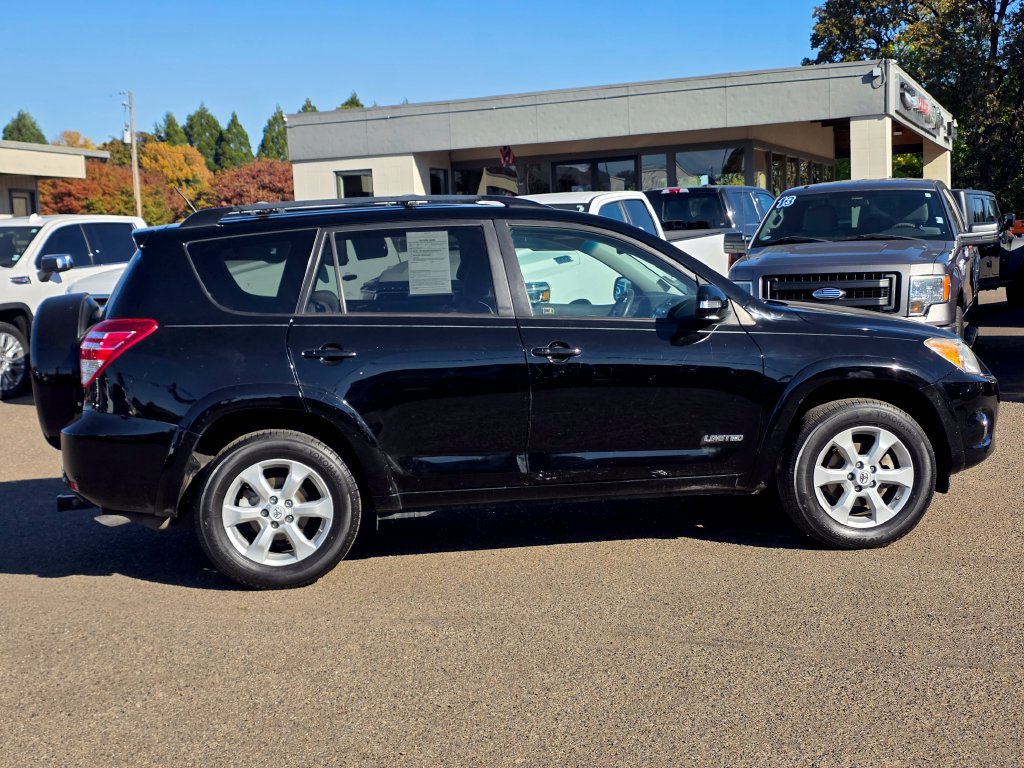 Used 2011 Toyota RAV4 Limited w/ Limited Extra Value Pkg AWD/4WD image 9