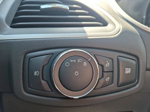 Used 2020 Ford Edge SEL w/ Cold Weather Package AWD/4WD image 16