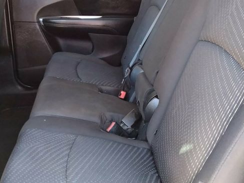 Used 2018 Dodge Journey SE FWD image 8