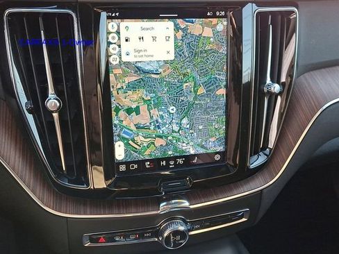 Certified 2023 Volvo XC60 B5 Plus w/ Climate Package image 18