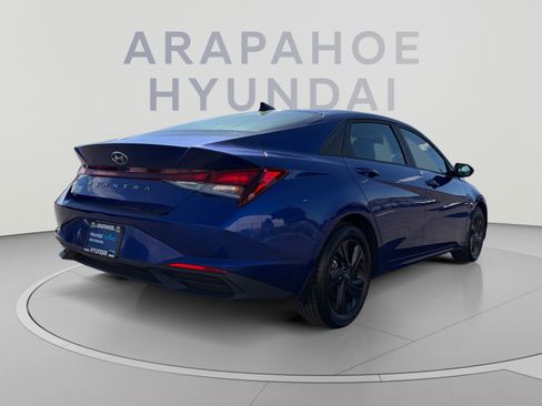 Used 2023 Hyundai Elantra SEL FWD image 5
