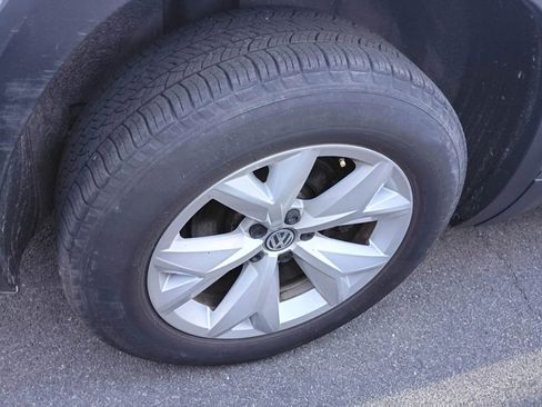 Used 2018 Volkswagen Atlas SE image 33